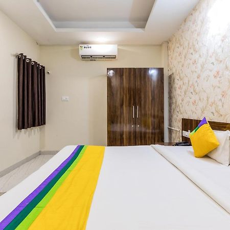 Treebo Trip Namaste Indore Exterior foto