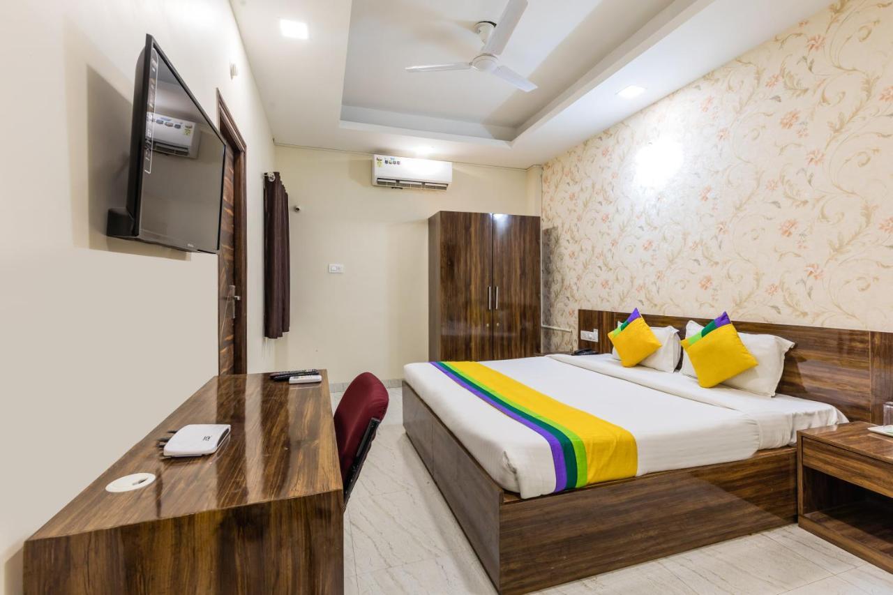 Treebo Trip Namaste Indore Exterior foto
