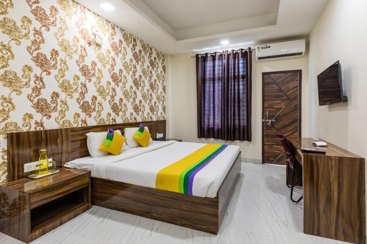 Treebo Trip Namaste Indore Exterior foto